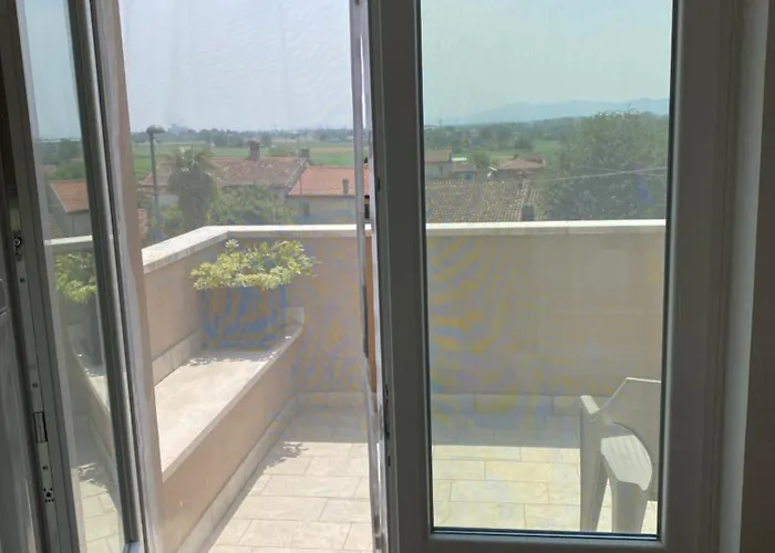 Camera Πανσιόν *